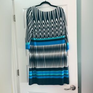 4/$20 Jessica Howard Navy, White & Teal Dress